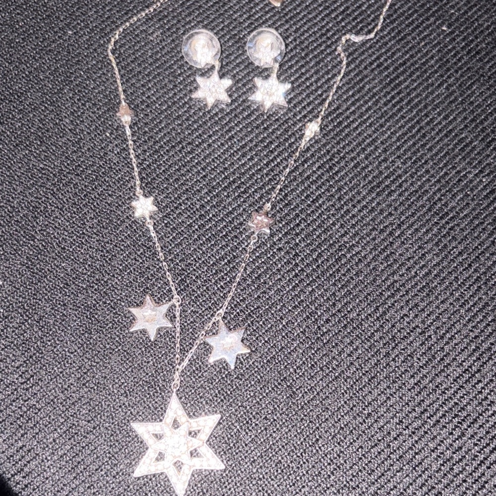 Elegant Star Silver Necklace and Earring Set
